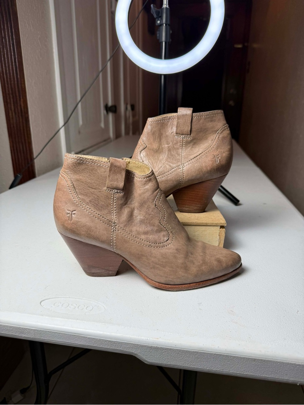 Frye Reina Bootie Sz 8.5 Country Western Style Ash Cowgirl Bar Line Dancing